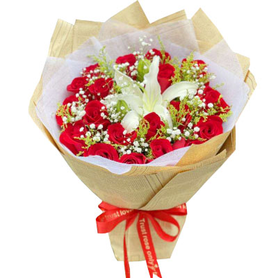 咸阳19朵红玫瑰1支百合，永恒之美