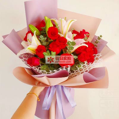 咸阳18朵红玫瑰百合，真情相守一生